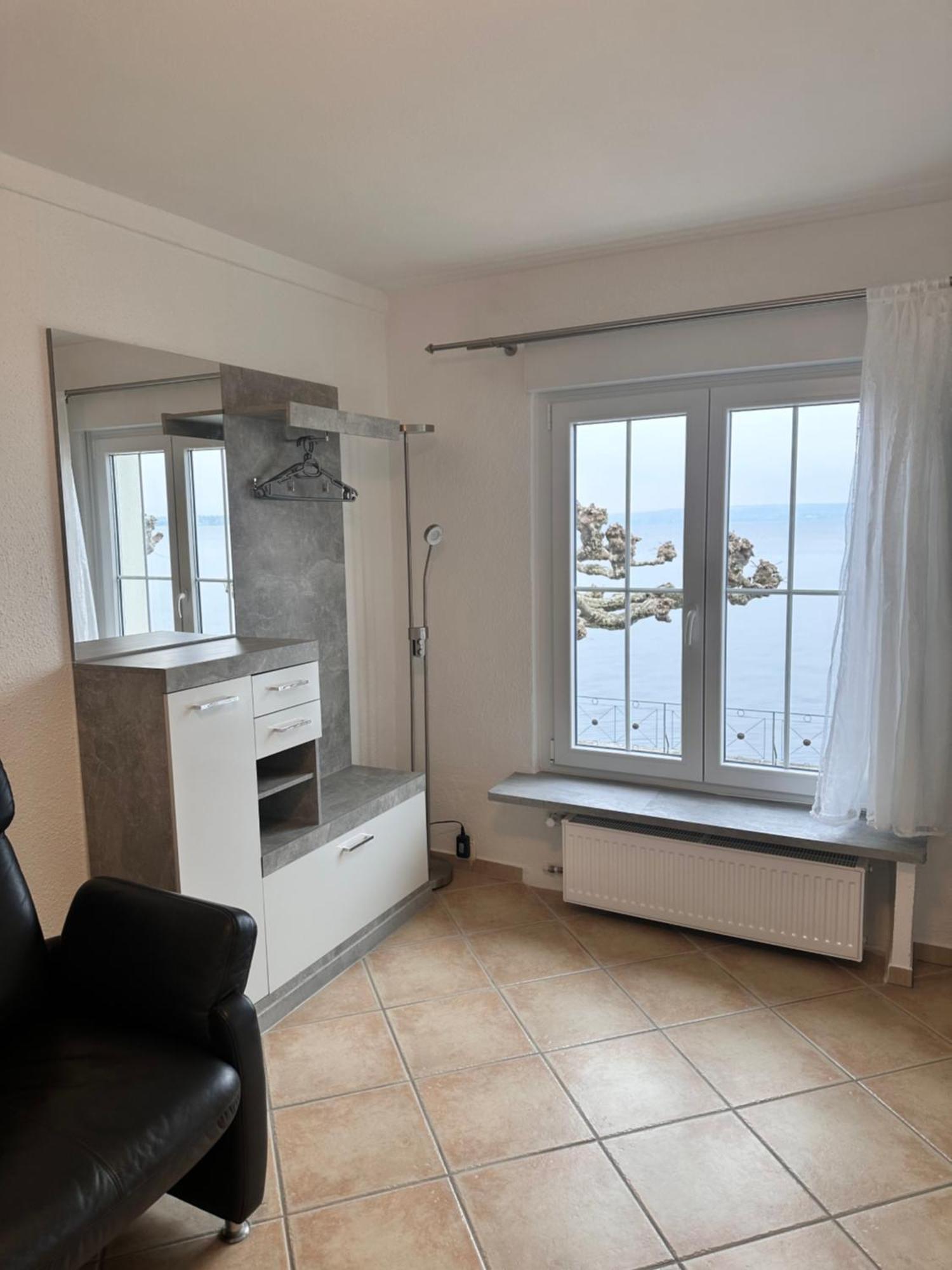 Hotel La Perla Меерсбург Екстериор снимка