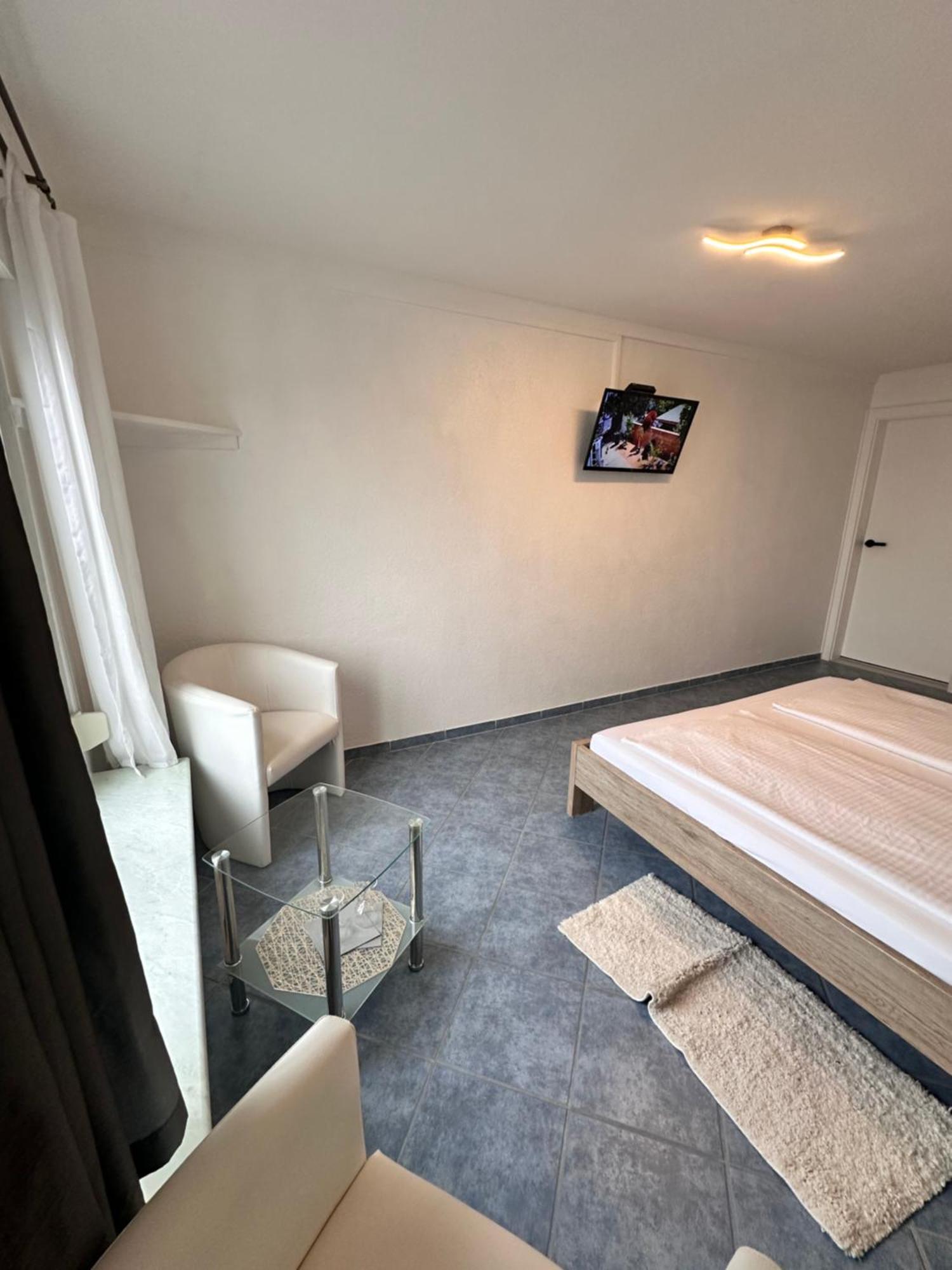 Hotel La Perla Меерсбург Екстериор снимка